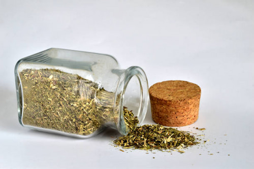 ترخون خشک ویژه استفاده در آشپزی سنتی ایرانی